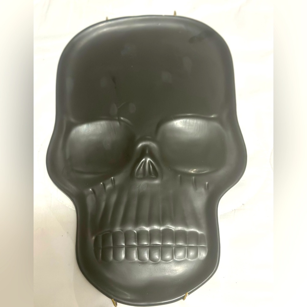 SKULL serving dish